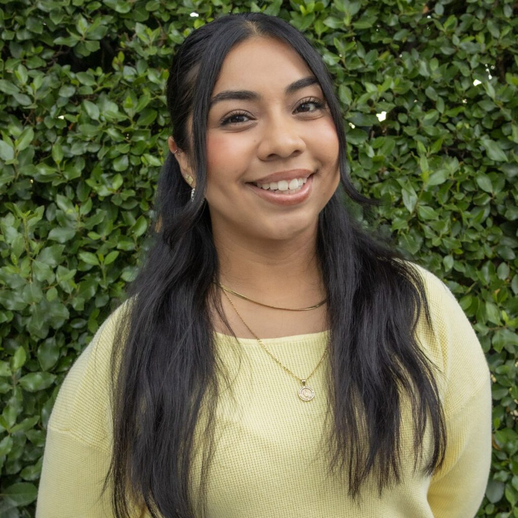 Jenni Headshot 2026